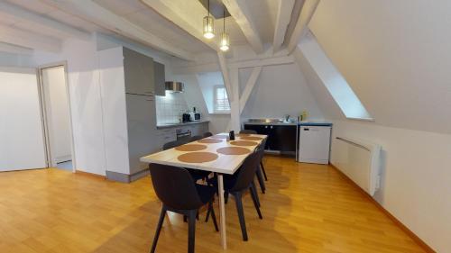 LAZARE 4 chambres 8 personnes AC