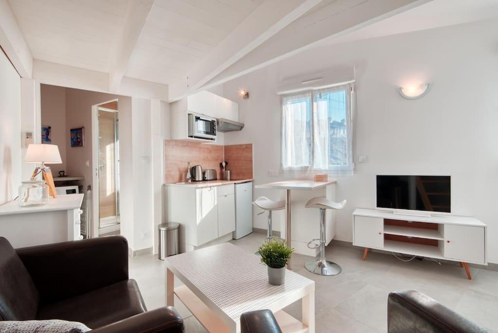 Appartement Le 101 - Studio avec mezzanine à 20 min à pied Gare St-Charles 89 Rue Belle de Mai 13003 Marseille