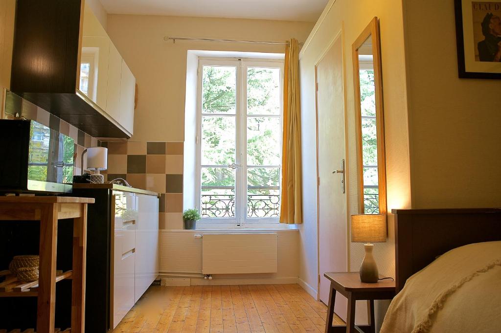 Appartement Le 112, confortable et cosy en plein centre d'Aix les Bains 9 Boulevard de la Roche du Roi 73100 Aix-les-Bains