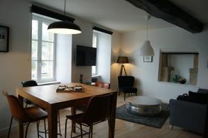 Appartement Le 1777 appartement 8 25 Rue du Quai 22100 Dinan Bretagne