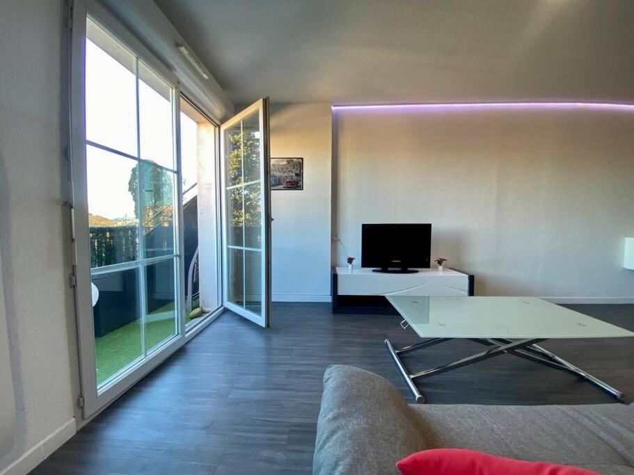 Appartement Le 24 février - Lumineux avec balcon et parking gratuit 45 Rue du 24 Février 11000 Carcassonne