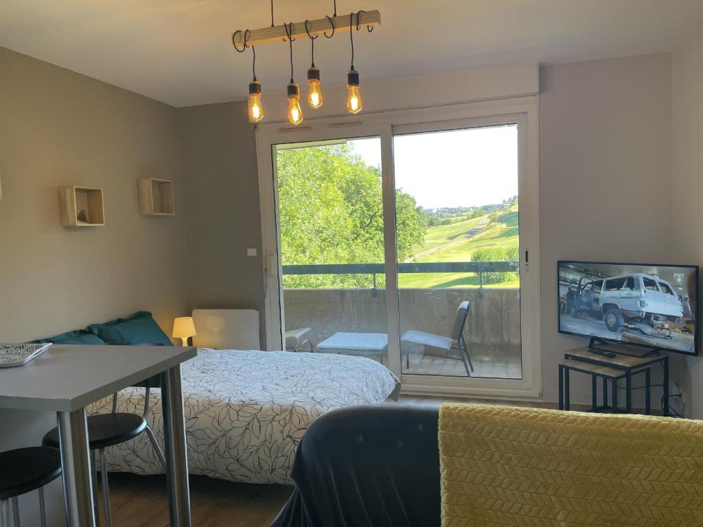 Appartement Le 24, vue sur le Green Lieu dit Travers de la Moulinette - Les Terrasses du Golf, 3 12000 Onet le Château