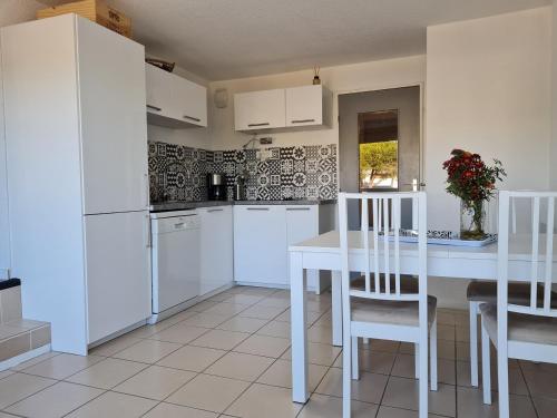 Le 44 avec balcon vue mer