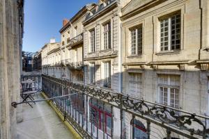 LE 61 - Superbe T2 meublé avec balcon en plein cœur de Bordeaux