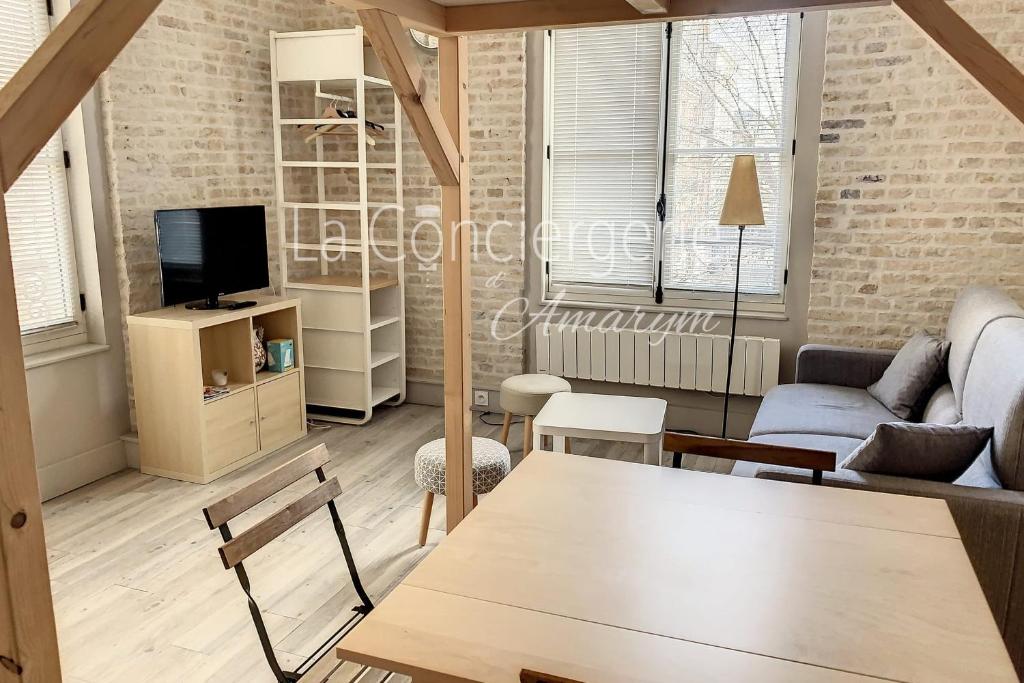 Appartement Le \ 7 Rue du 19 Août 1942 2ème étage 76200 Dieppe