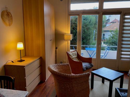 Le Balcon de Jules - Charmant pied-à-terre - parking possible pour véhicule de moins de 4,40 m de long