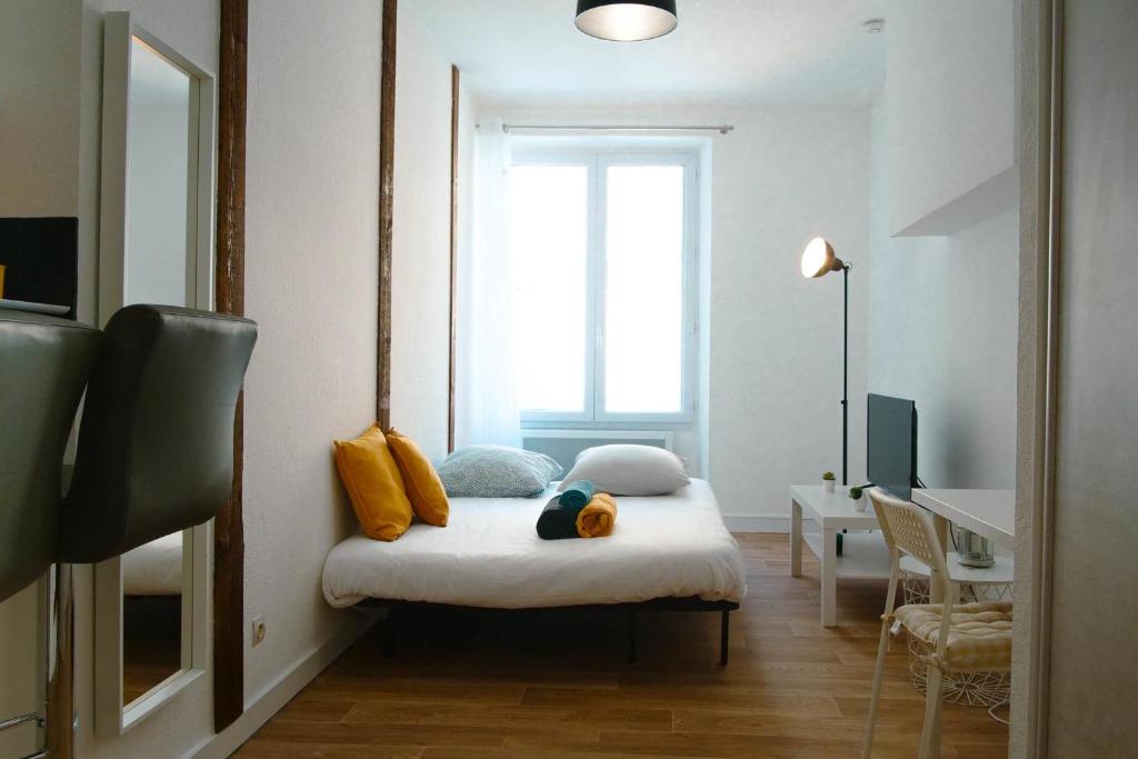 Appartement Le Basque - Superbe studio au coeur de la ville 40 Rue Carnot 86000 Poitiers