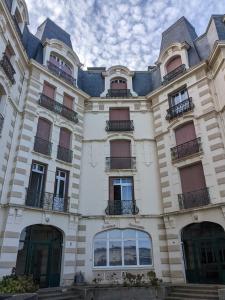 Le Bateau - Vue imprenable sur la mer