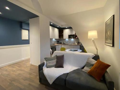 Le Beauvoir - appartement dans maison classée, jardin, parking