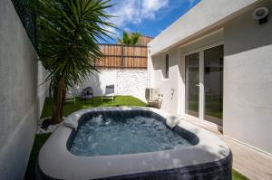*Le Beluga* Air conditioning/Jacuzzi/Garden/Park