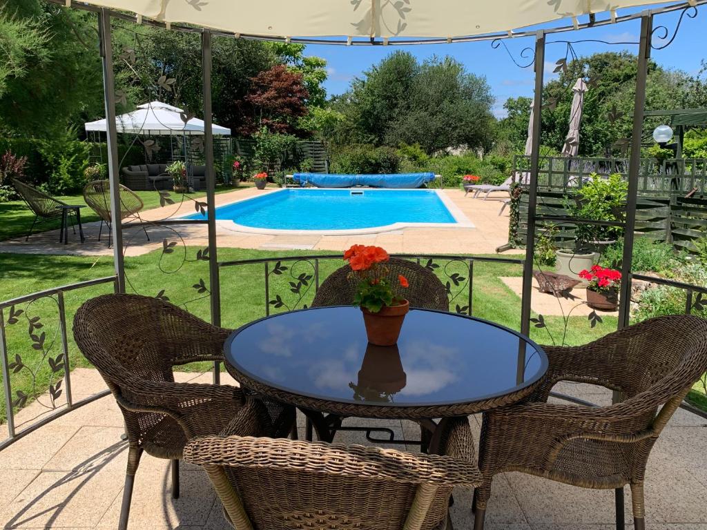 LE BERLIER 60m2 + COUR PRIVÉE - CENTRE HISTORIQUE
