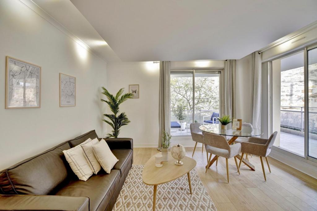 Appartement Le Bienheureux Beau T2 en plein centre avec grande Terrasse 14 rue de Lurbe 33000 Bordeaux
