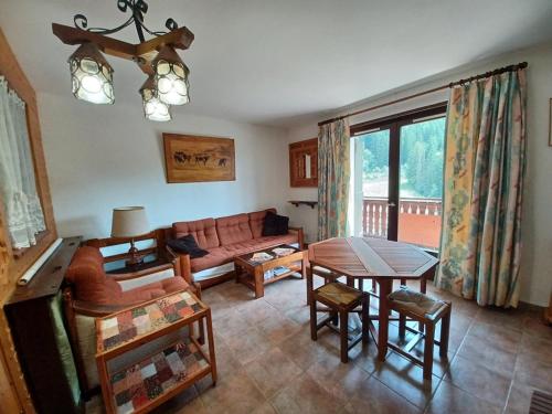 Appartement Le Biot, 2 pièces, 4 personnes - FR-1-573-107 Le Biot france