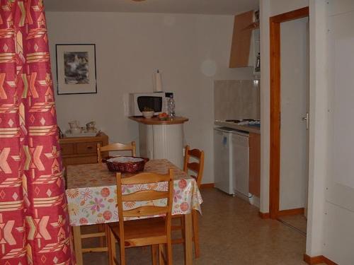 Appartement Le Biot, 3 pièces, 6 personnes - FR-1-573-100 Le Biot france