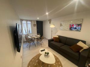 Le Boinot - Patio privé, wifi haut débit, Netflix, stationnement gratuit