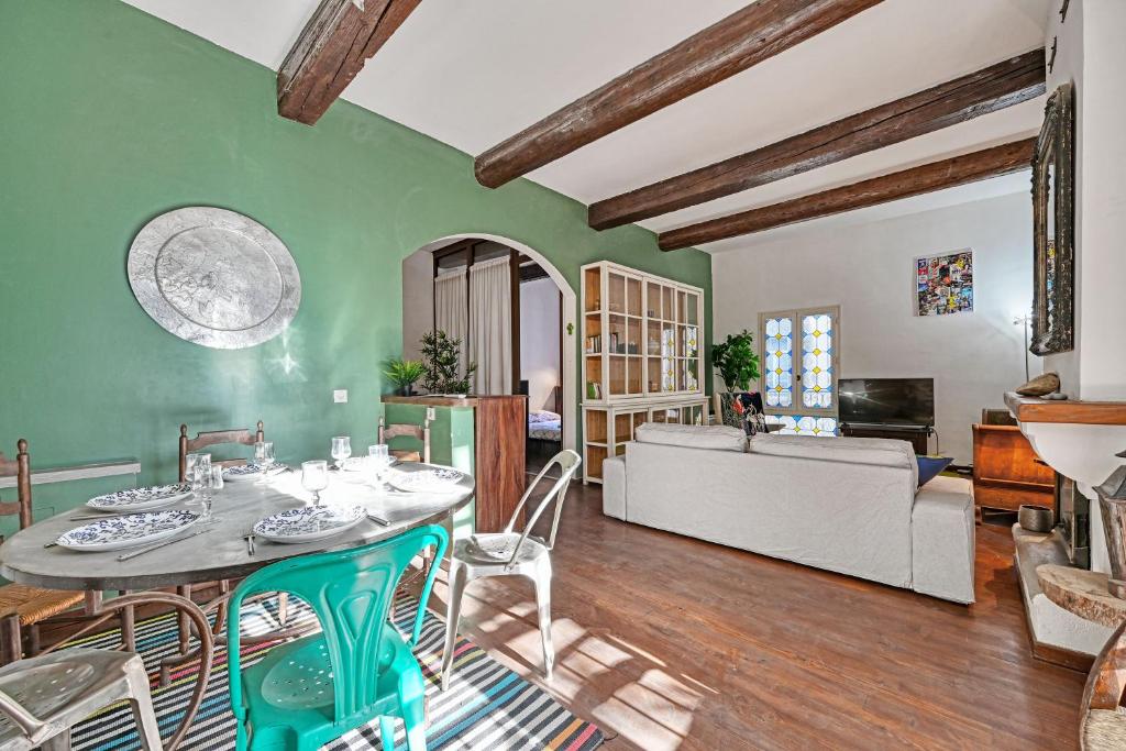 Le Boquier 110 M2 - Intra Muros Proche Gare Centre - AC CLIM - 10 Rue du Portail Boquier, 84000 Avignon