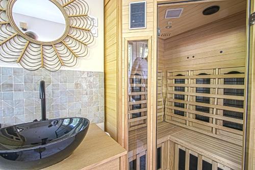 Le Boudoir de Fanny - Sauna/Balnéo/ciné/Hamacs