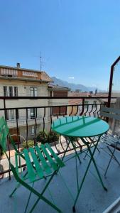 Le Bout du lac Studio rénové avec Balcon et vue sur la montagne