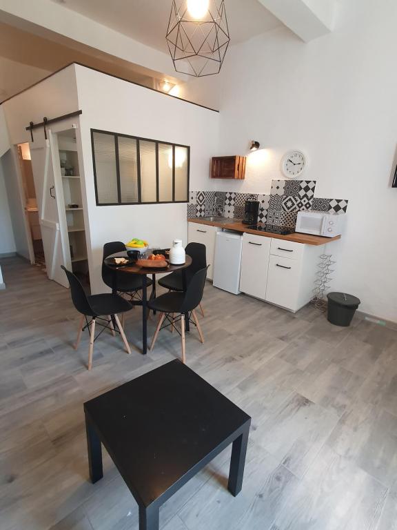 Appartement Le Boutonnet81 YourHostHelper 81 Rue du Faubourg Boutonnet 34090 Montpellier