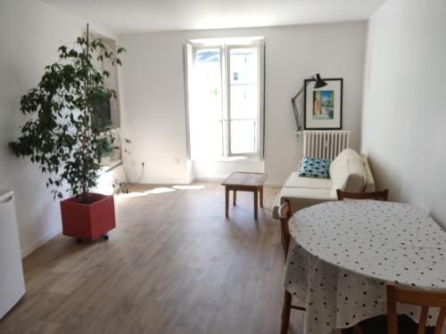 Le Bretonnerie appartement neuf calme centre-ville parking