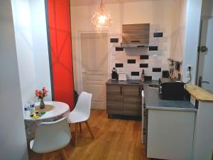 Appartement Le Cadre d'Or - Appartement Confort - Paisible Appartement 2 93 Rue Haleine Ridoux 80090 Amiens Picardie