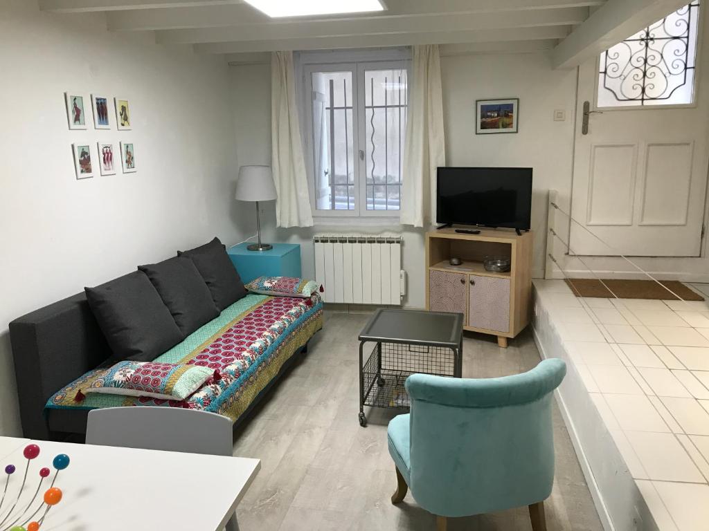 Appartement Le calme et la tranquilité à 15 minutes d'Avignon 10 Rue du Puits des Bœufs 84510 Caumont-sur-Durance