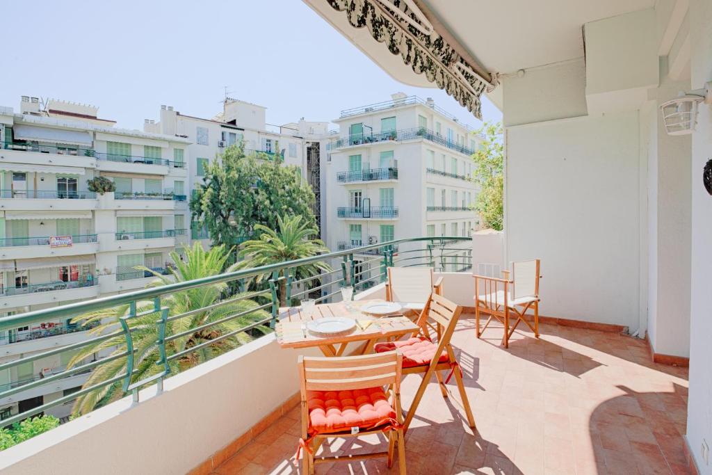 Appartement le capitole 51 Promenade des Anglais 06000 Nice