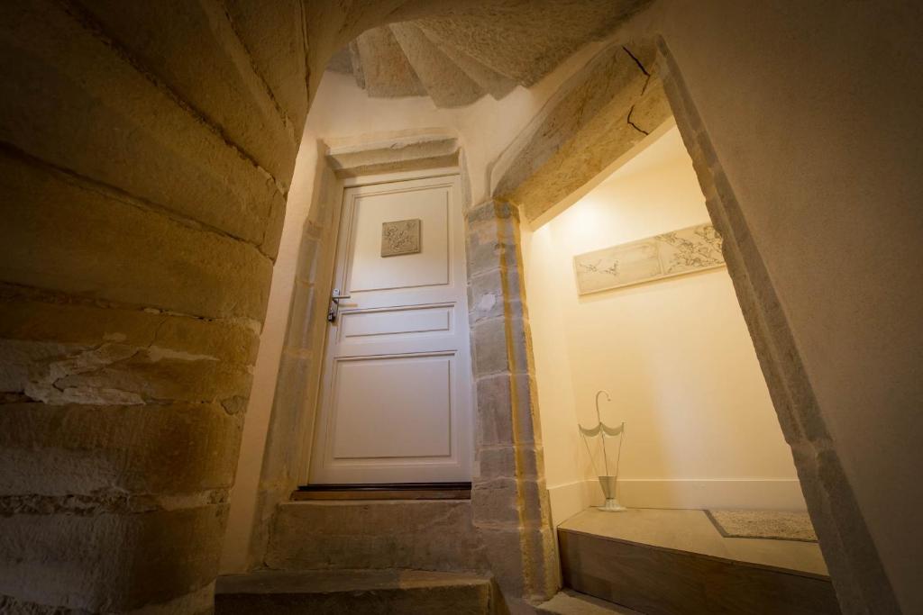 Le Cara Alya 1G 18 Rue Marie Favart, 21200 Beaune