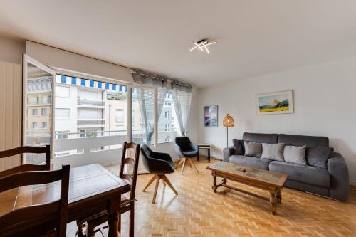 Le Carnot 84 - Beau T3 dans le Centre Ville et proche du Lac