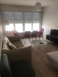 Appartement Le Carnot, lit King Size, proche hyper centre 205 - Le Carnot 5 Rue Carnot 42153 Riorges Rhône-Alpes