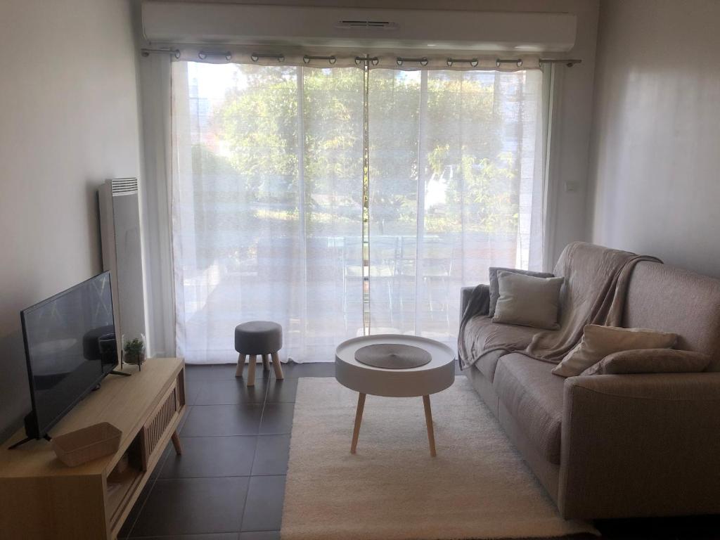 Appartement Le Carré des Vosges Vannes centre avec terrasse, parking privatif, Wifi 1 Rue du Carré des Vosges 56000 Vannes