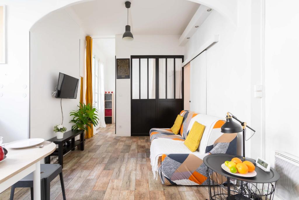 Le Casual- Clichy 92110 Clichy