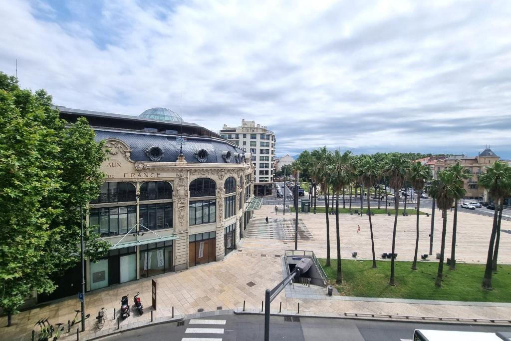 Le Catalogne - Vue sur Dames de France 3 ème étage 56 Boulevard Georges Clemenceau, 66000 Perpignan