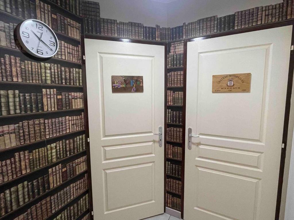 Appartement LE CENTRAL-4 personnes-PARKING 62 Route de Bonneville 74100 Annemasse