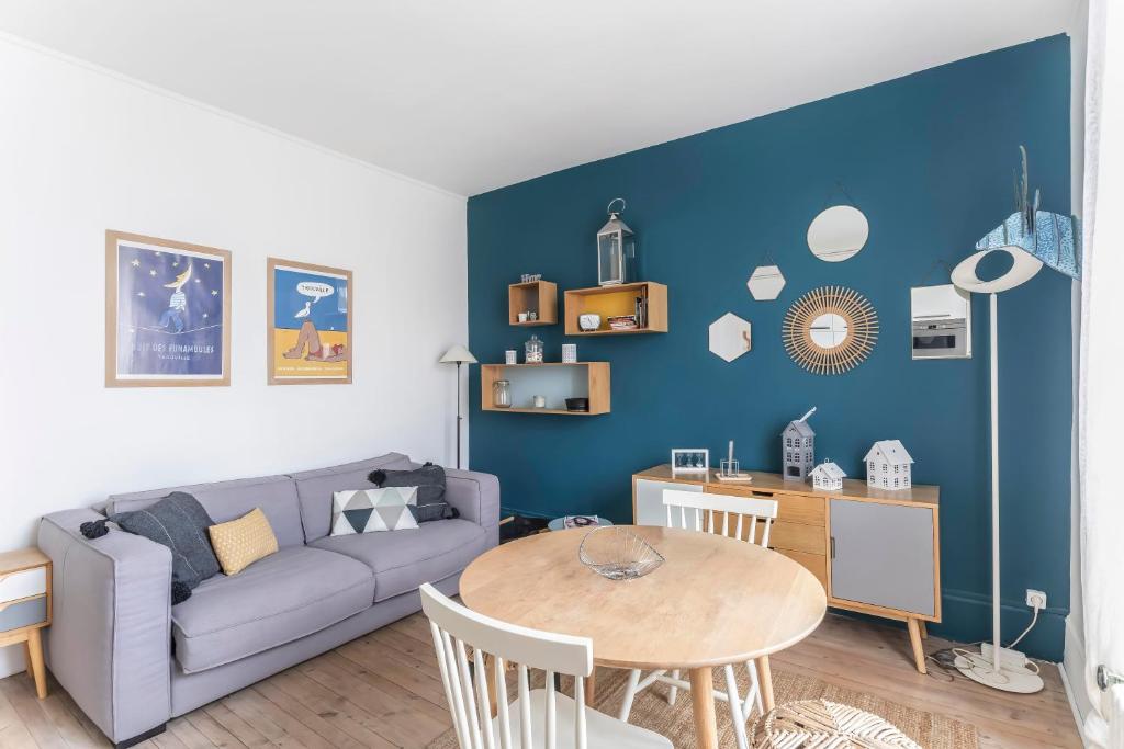 Appartement Le Cerf Bleu - Vue mer - à 200m de la plage 60 rue du Général Leclerc 14360 Trouville-sur-Mer