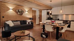Le Chaberton, rénové en 2021, pied des pistes et spa