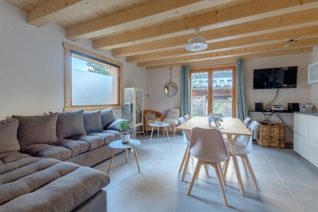 Appartement Le Chalet de l'Ours Blanc 55chemin des sauberands 74400 Chamonix-Mont-Blanc