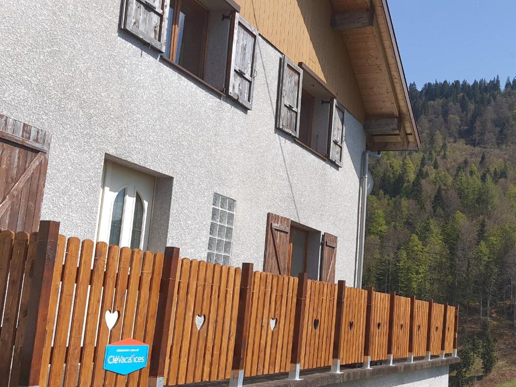 Appartement Le Chalet de Poche - Gite 2 étoiles - 5 pers Chemin de Chez Jordan 74420 Habère-Poche