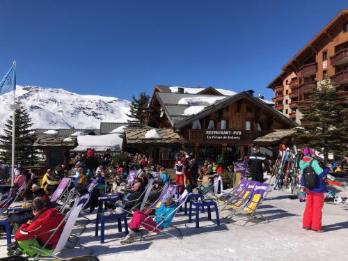 Le Chamois des Alpages de Reberty ski au pied