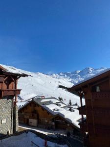 Le Chamois des Alpages de Reberty ski au pied