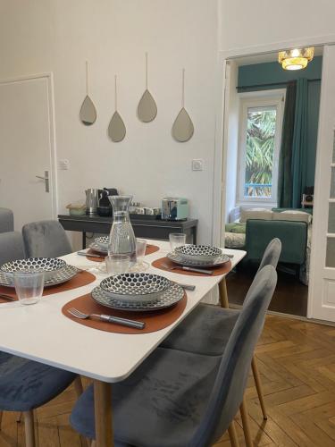 Le charmant de Rompsay, Familial & Moderne
