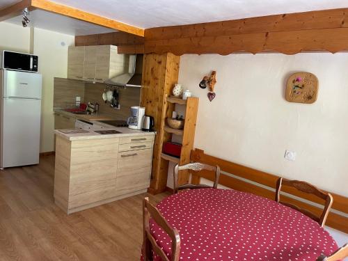 APPARTEMENT LE CHATELARD HOTEL La VANOISE Bessans france