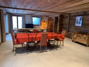 Le Cheval Blanc, Ski aux pieds