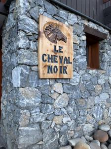 Le cheval noir 37 (6-7 couchages )