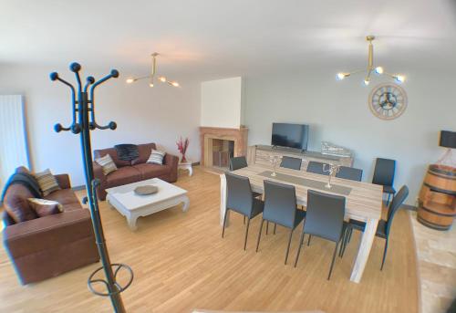 Le Clos Saint Gilles, T5, village viticole