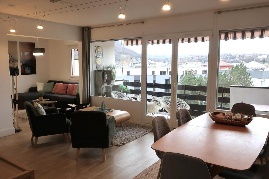 LE CLOS SAINT MICHEL 2 - 6 personnes, Centre, Parking des jardins, 6, 74000 Annecy