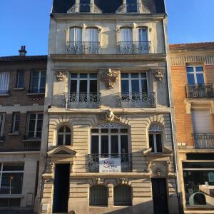 Le Clovis Suites Spa Sauna
