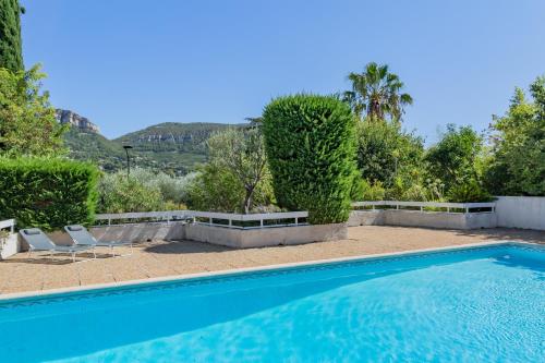 Le Club par Dodo-a-Cassis