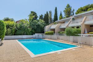 Le Club par Dodo-a-Cassis
