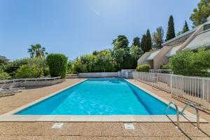 Le Club par Dodo-a-Cassis
